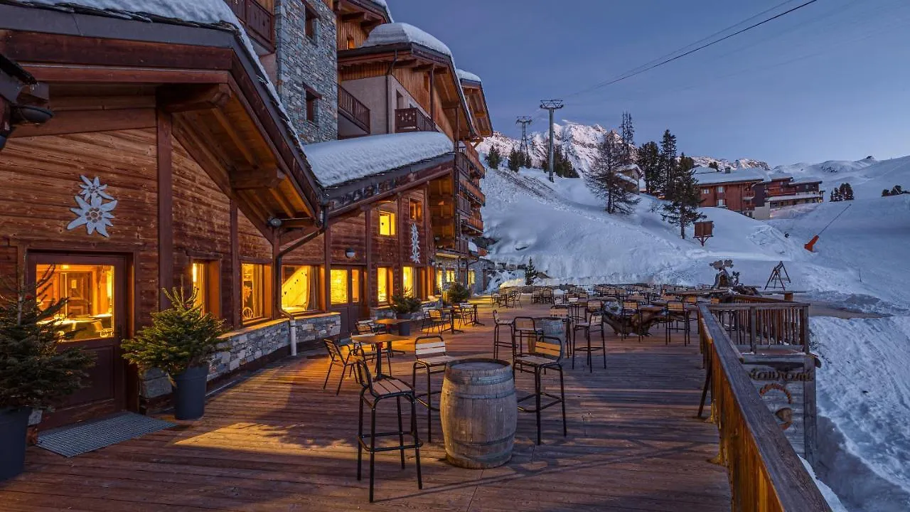Hotel Carlina By Les Etincelles La Plagne