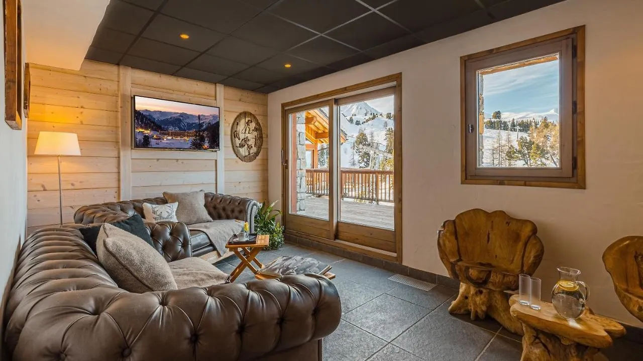 Hotel Carlina By Les Etincelles La Plagne