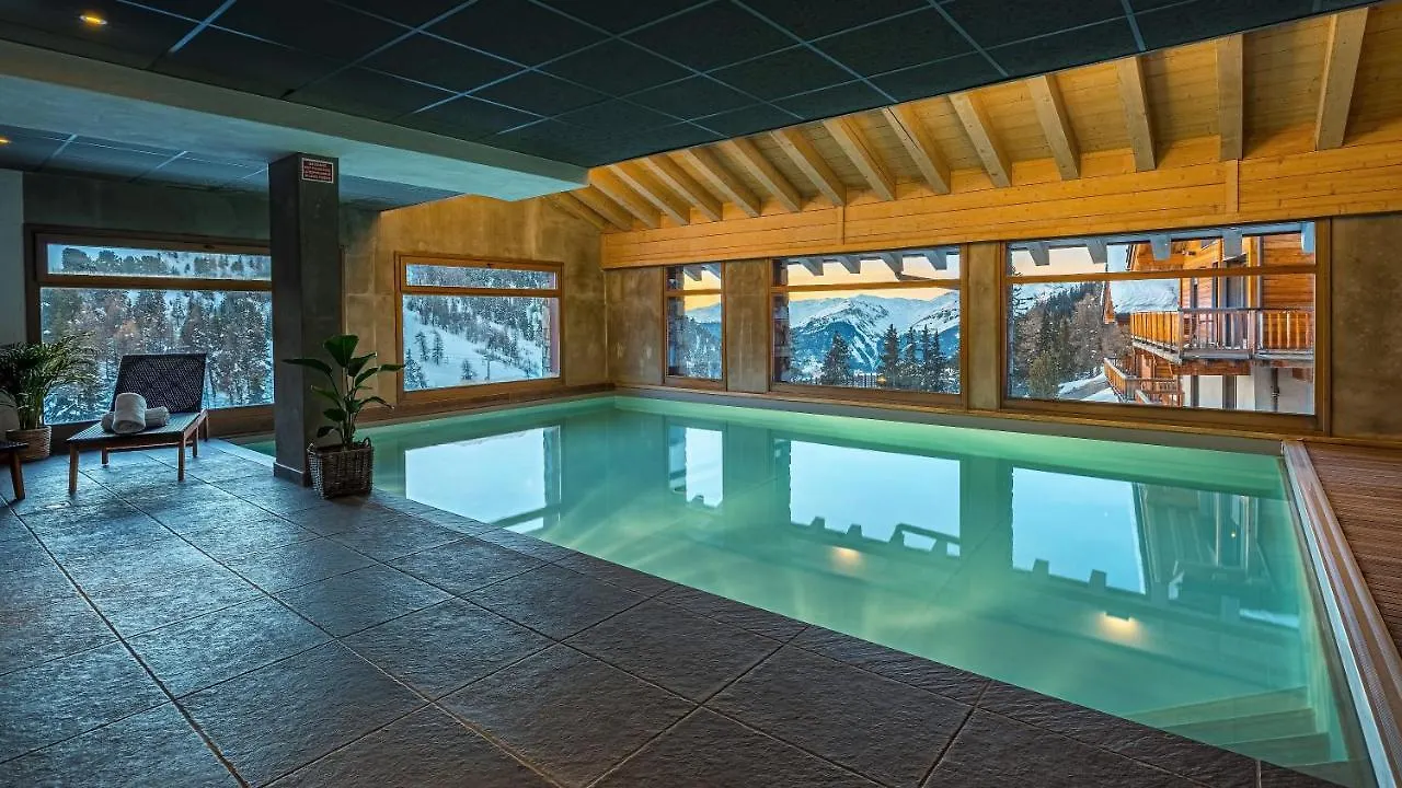 Hotel Carlina By Les Etincelles La Plagne