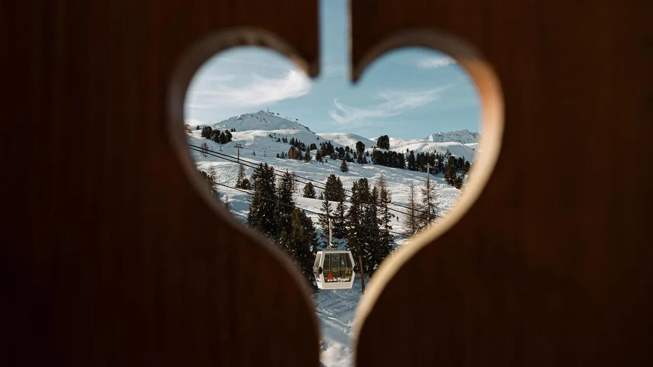 Hotel Carlina By Les Etincelles La Plagne