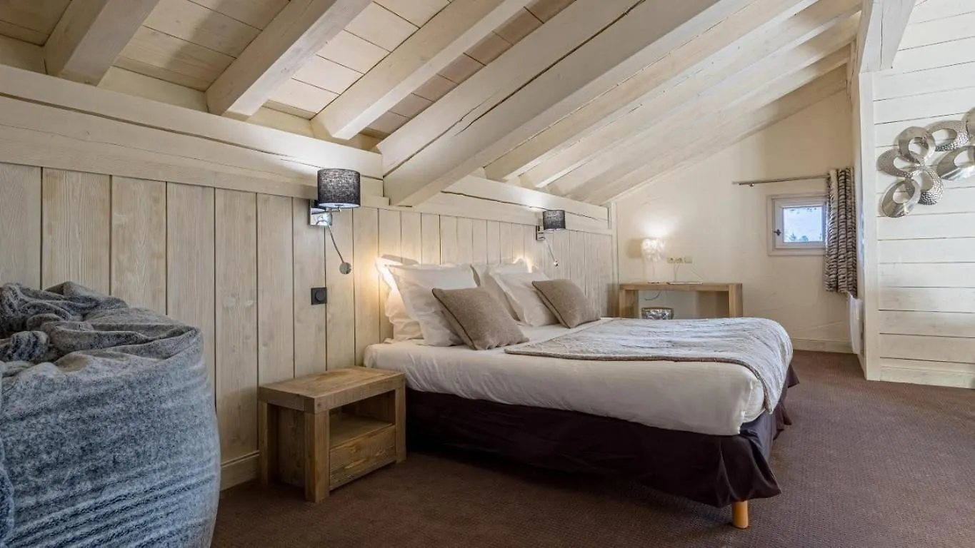 Hotel Carlina By Les Etincelles La Plagne