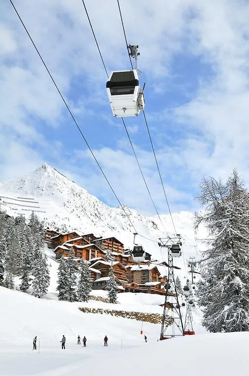 Hotel Carlina By Les Etincelles La Plagne 4*,